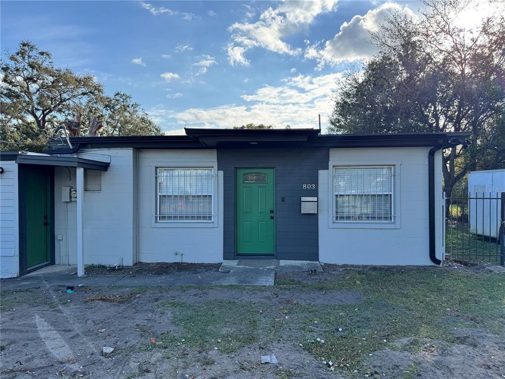 803 N PINE HILLS ROAD