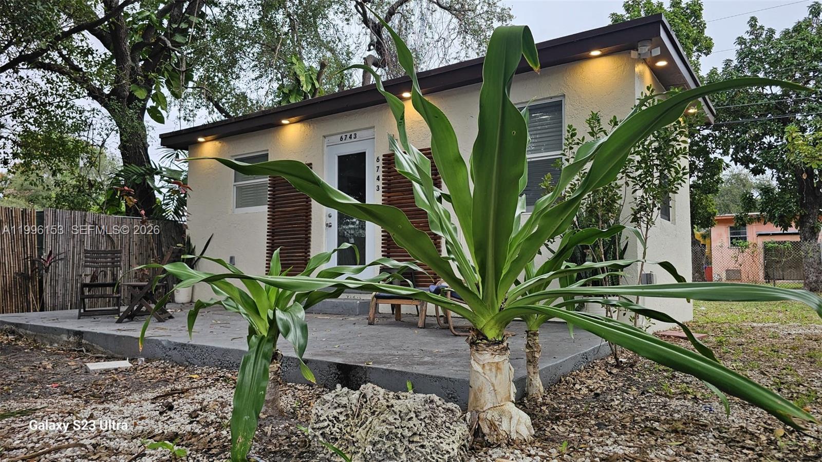 6743 NW 4th Ave, Miami FL 33150