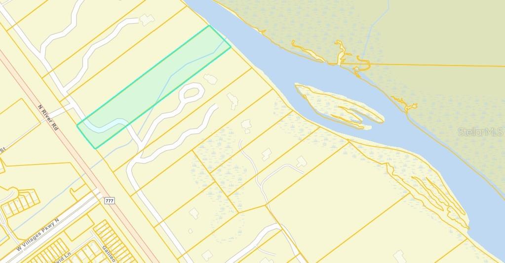 This is a map showing a highlighted parcel of land adjacent to a river — 770 N RIVER ROAD UNIT 7, VENICE, FL