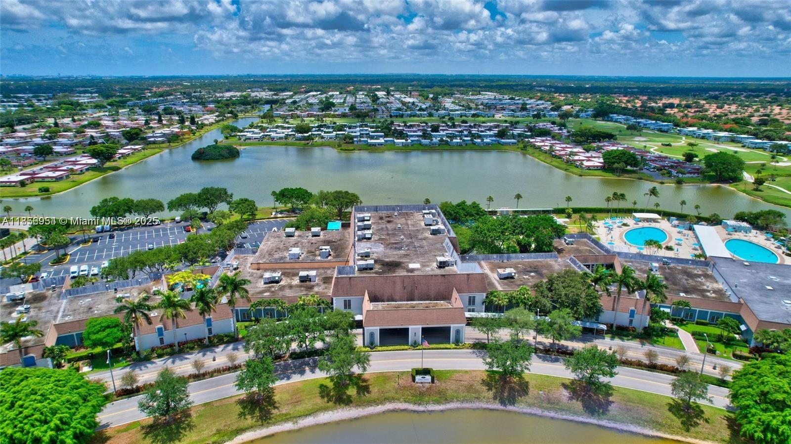 444 Flanders J # 444, Delray Beach FL 33484