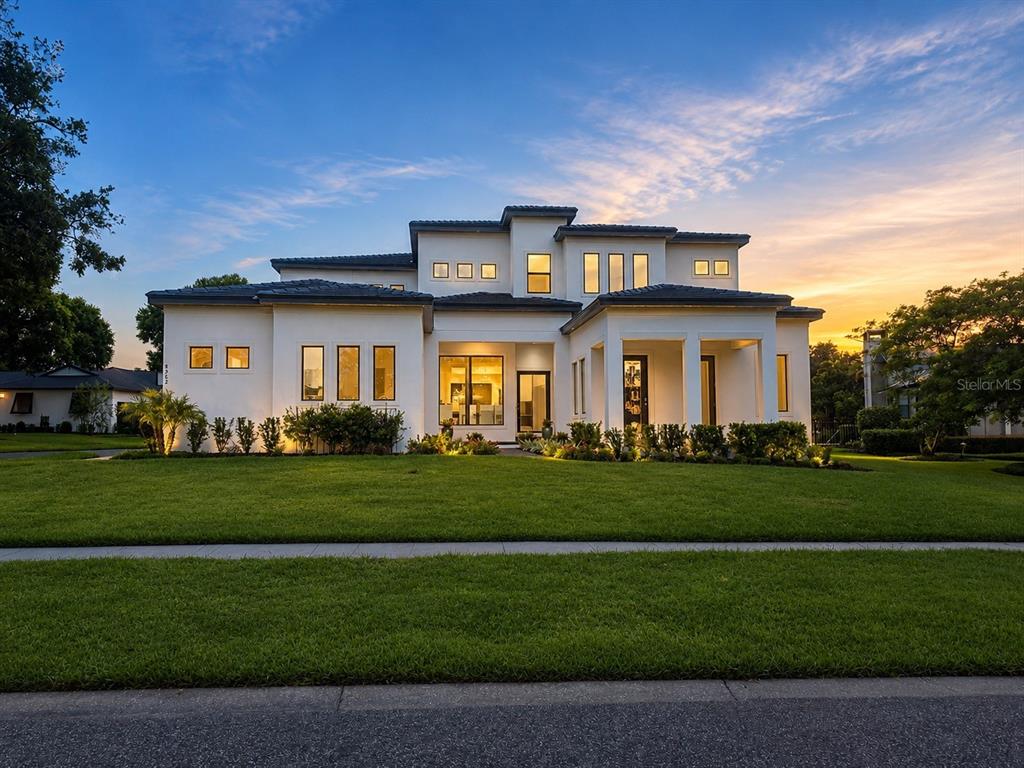 8962 ROYAL BIRKDALE LANE
