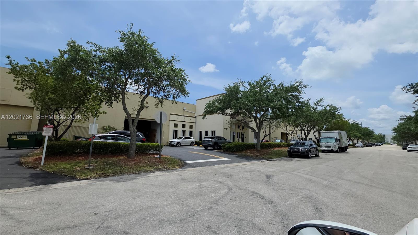 10420 NW 37th Ter, Doral FL 33178