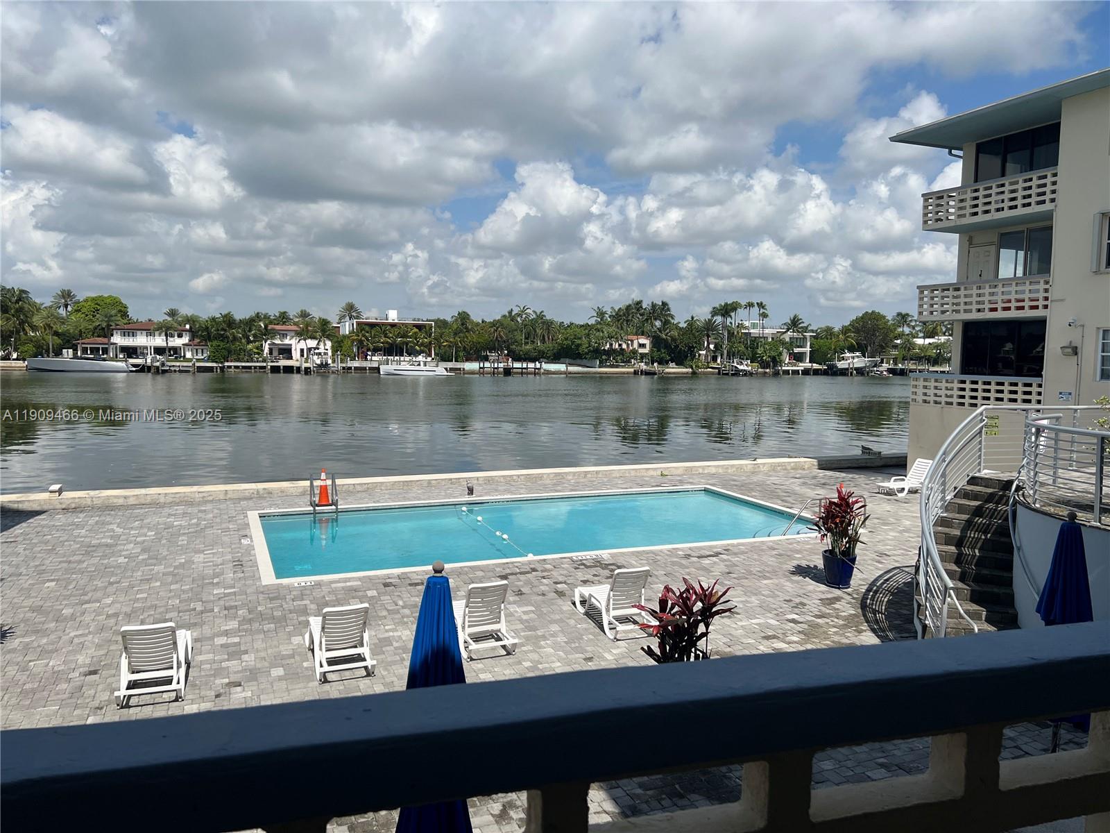 6484 Indian Creek Dr # 209, Miami Beach FL 33141
