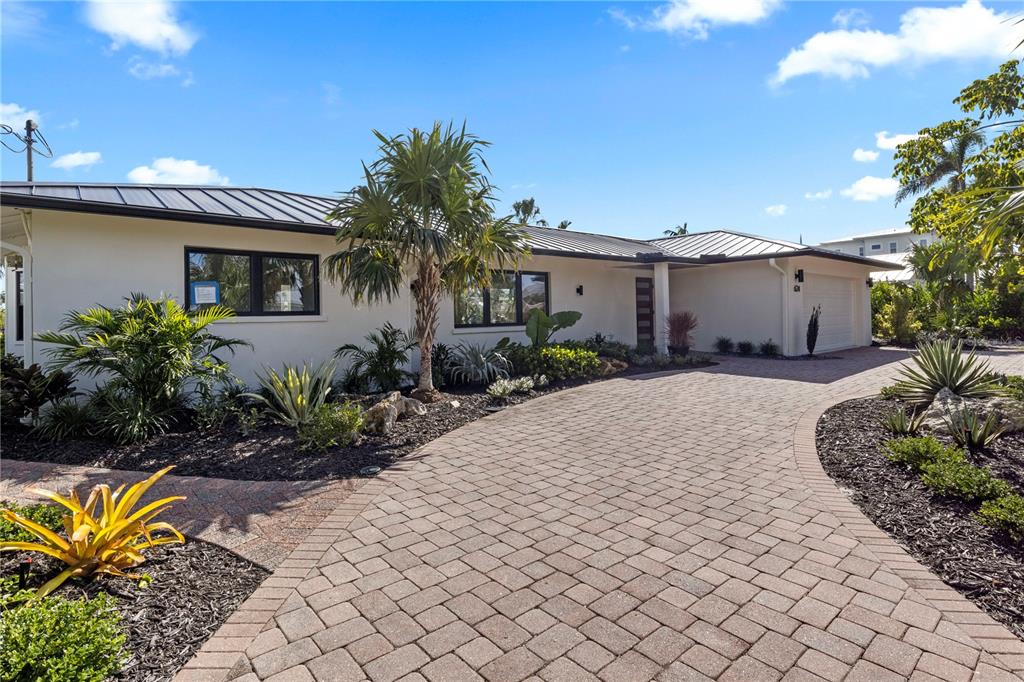 624 DUNDEE LANE, HOLMES BEACH, FL — photo 2 of 30