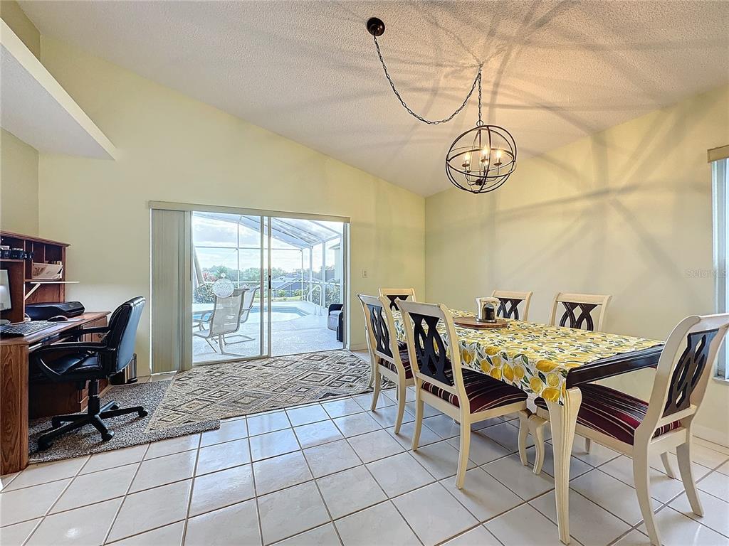 1717 CLUBHOUSE COVE