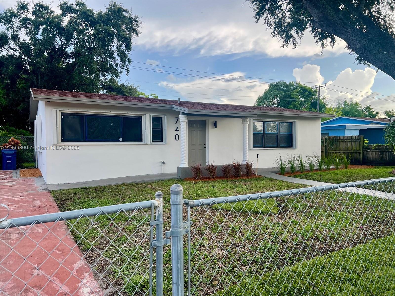 740 NW 179th Ter, Miami Gardens FL 33169
