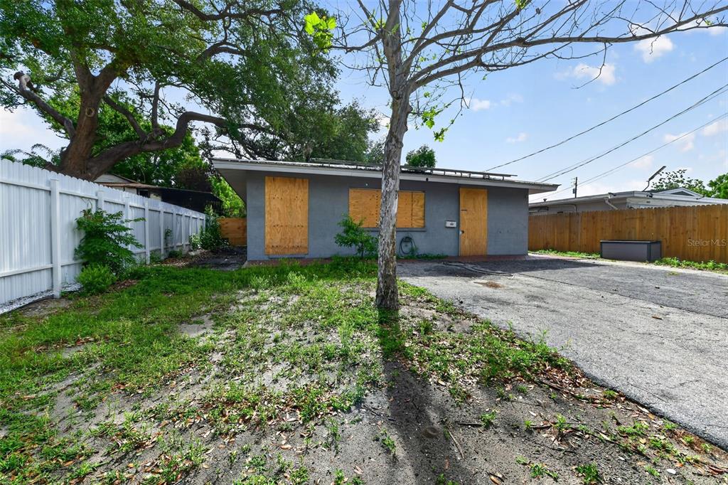 1423 18TH STREET W