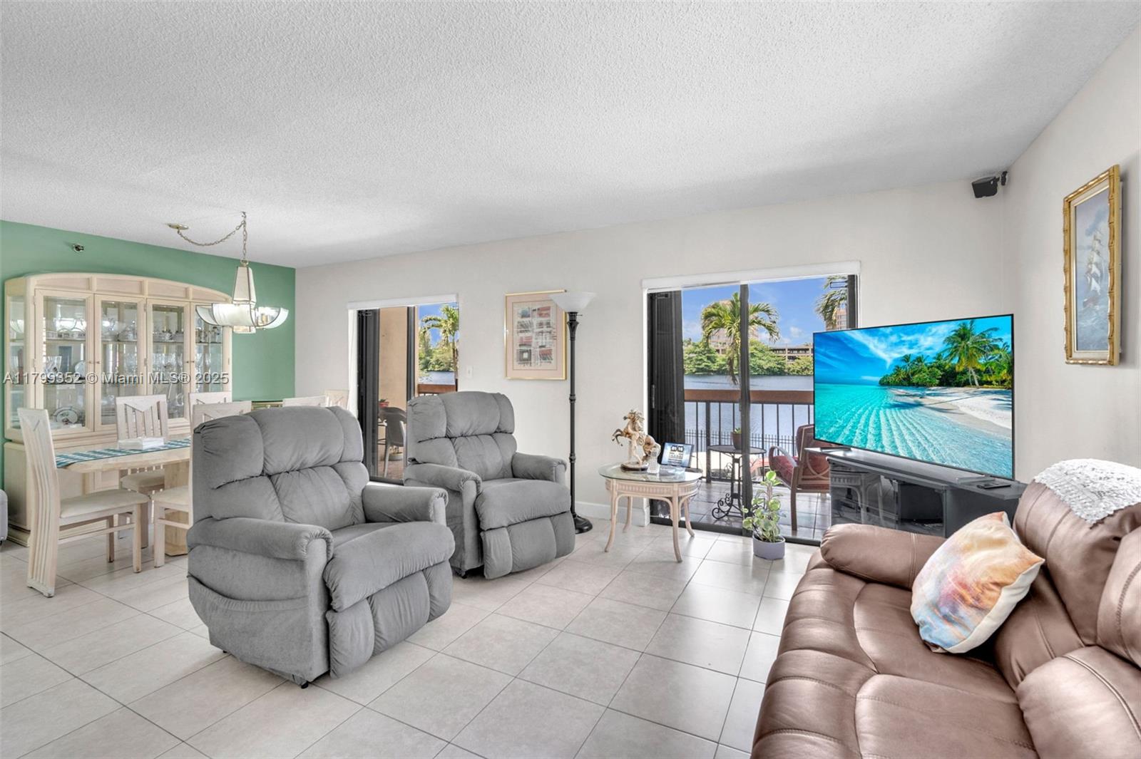 5249 NW 7th St # 109, Miami FL 33126