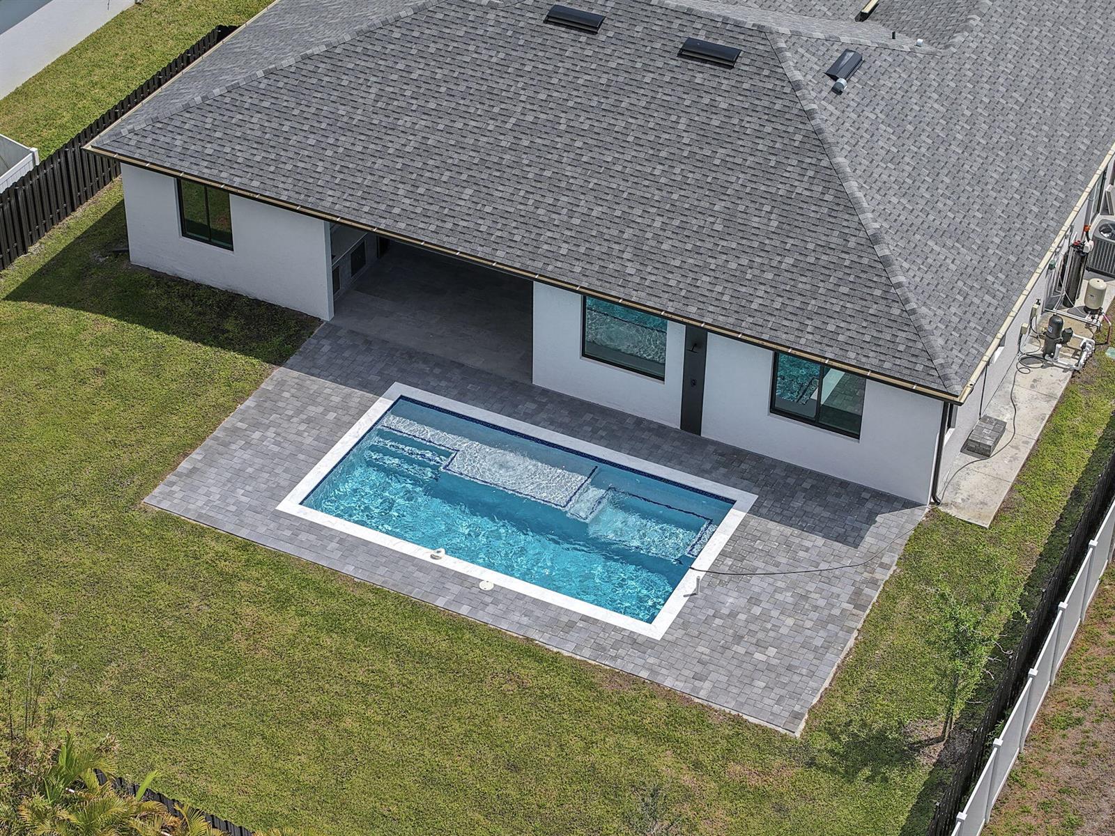2015 NW 21st Street, Cape Coral FL 33993