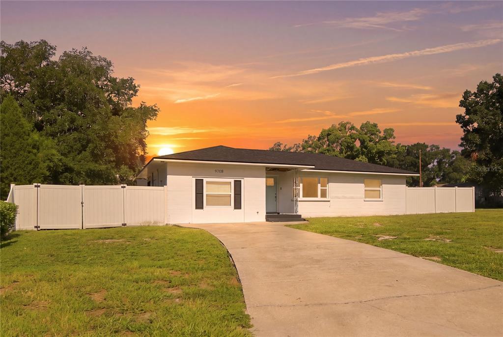 9708 FOREST HILLS DRIVE