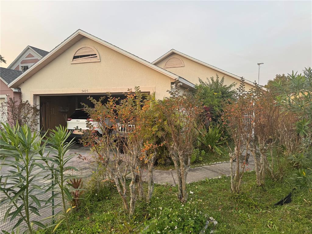 5425 WOOD CROSSING STREET