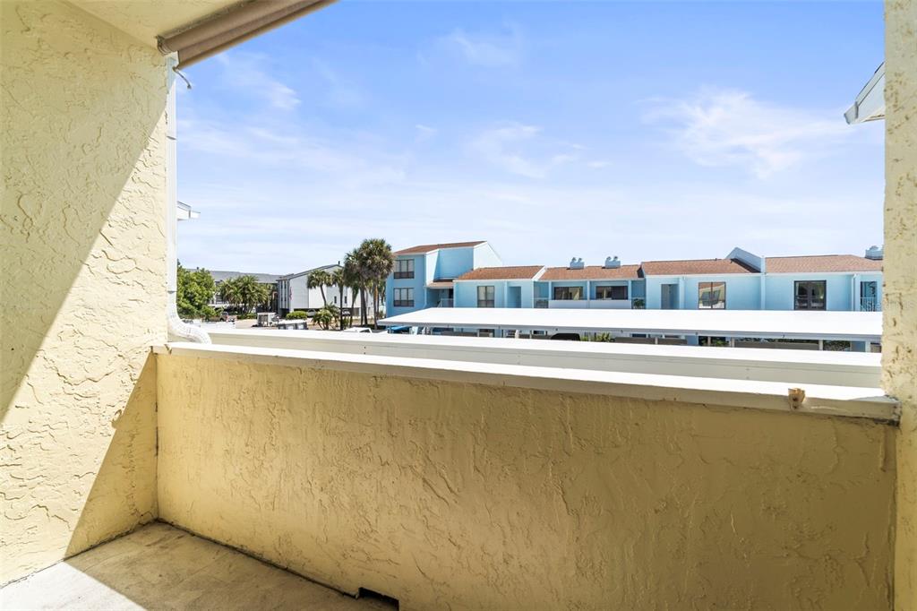 1 WINDRUSH BOULEVARD UNIT 24, INDIAN ROCKS BEACH, FL — photo 3 of 30