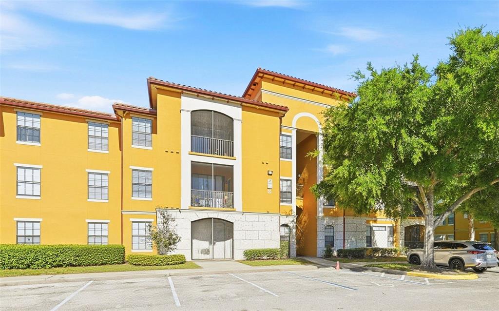 6169 METROWEST BOULEVARD UNIT 305