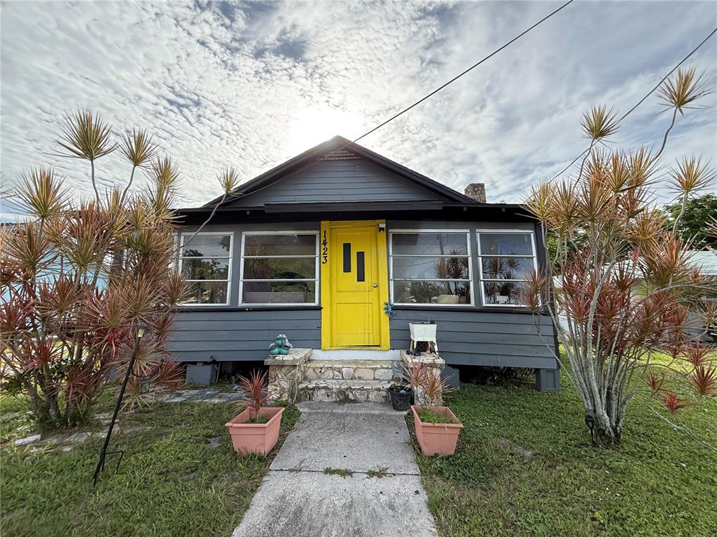1423 16TH STREET W