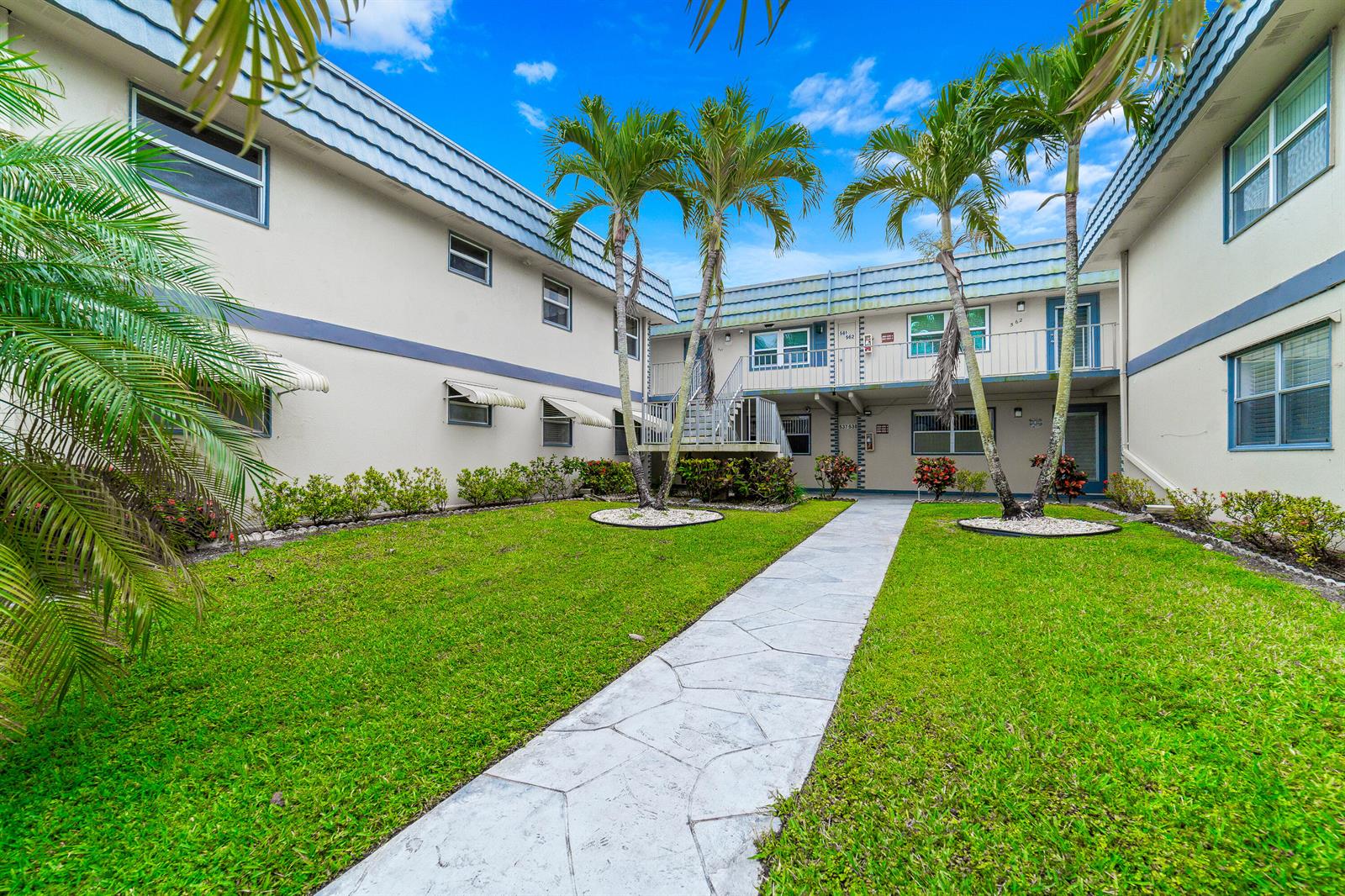 560 Brittany L, Delray Beach FL 33446