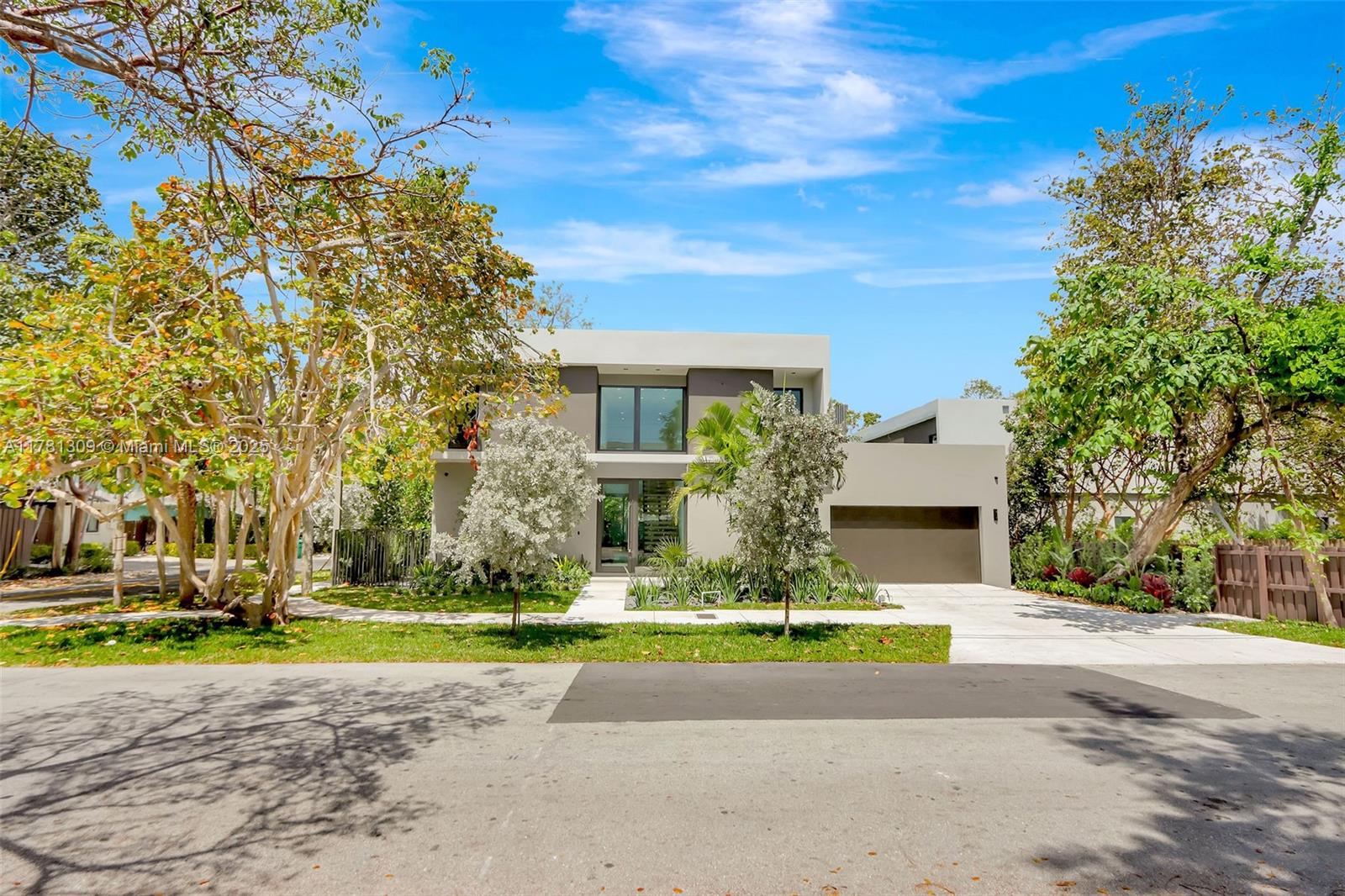 2851 W Trade Ave, Miami FL 33133