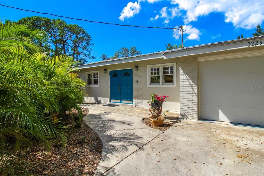 3223 ROWENA STREET, SARASOTA, FL — photo 4 of 30