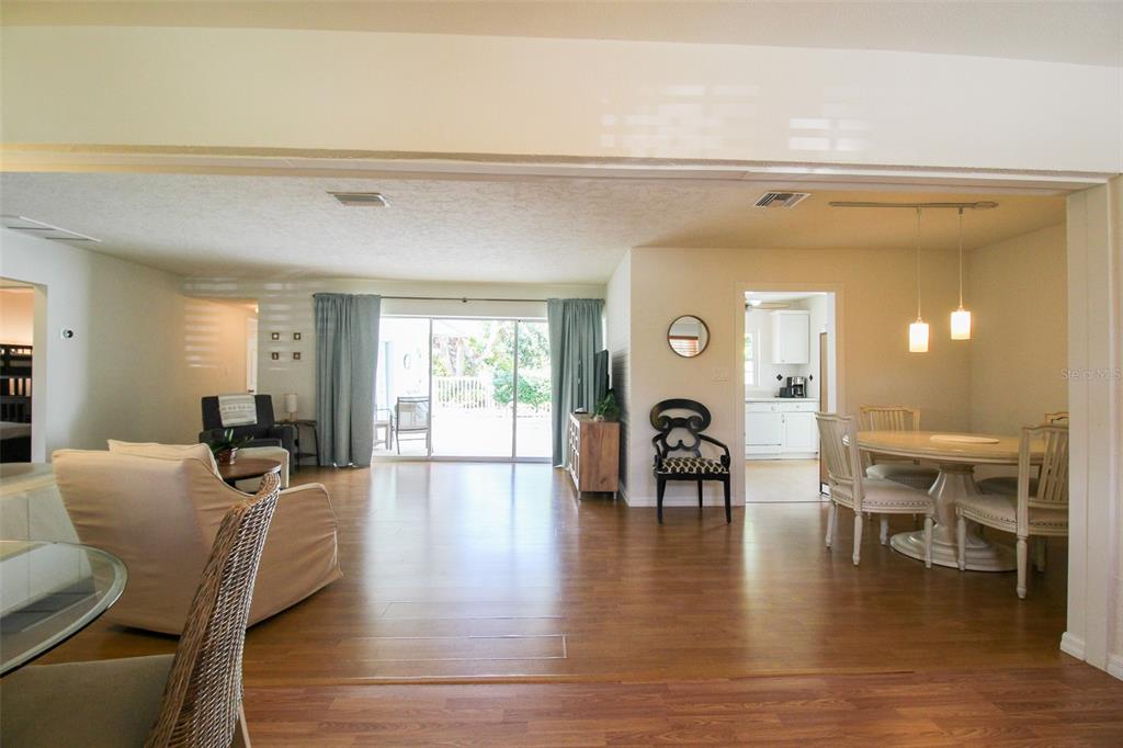 3223 ROWENA STREET, SARASOTA, FL — photo 5 of 30