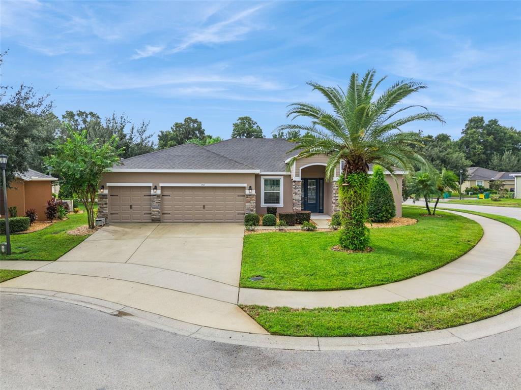 701 FRINGE TREE COURT