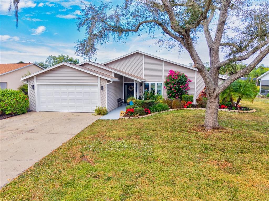 4811 GLENBROOKE DRIVE