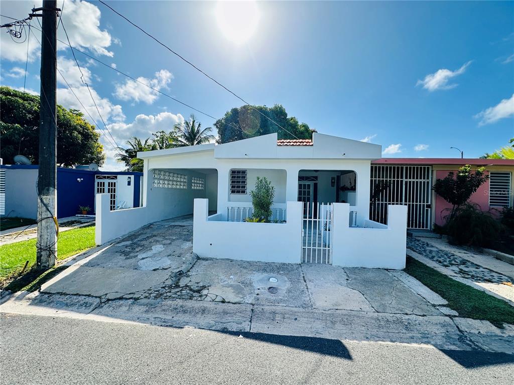 Calle 3 Topacio ESTANCIASS MADRIGAL UNIT C16