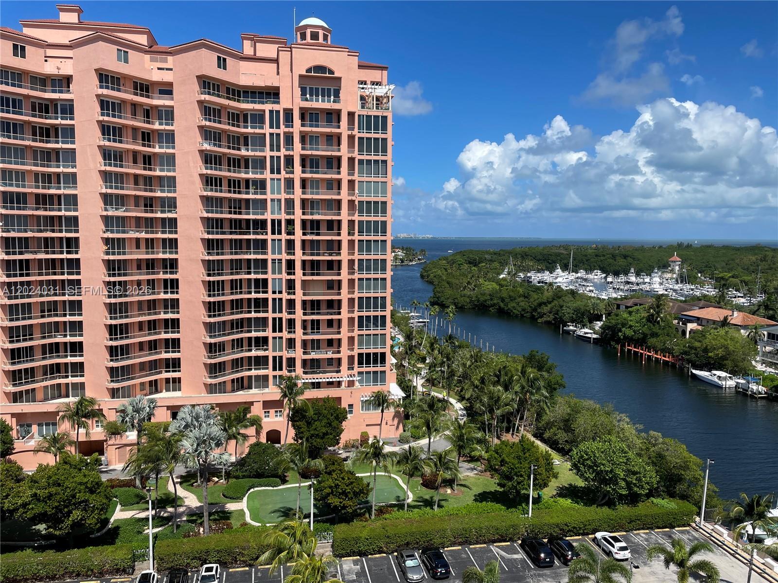90 Edgewater Dr # 1222, Coral Gables FL 33133