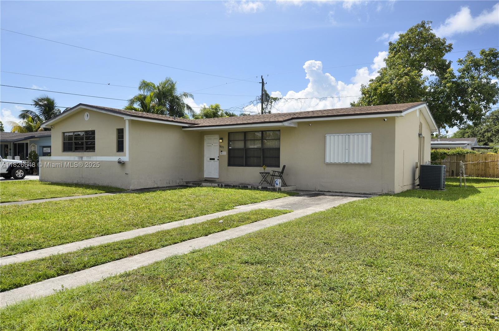 9870 Bahama Dr, Cutler Bay FL 33189