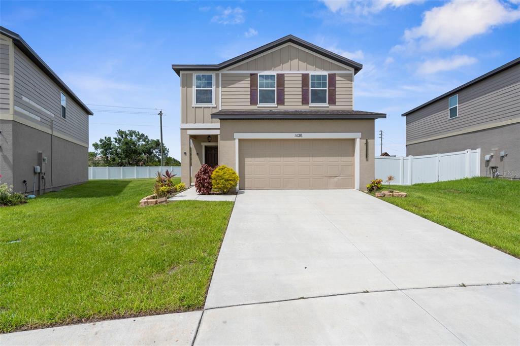 1038 KELLY FERN LOOP