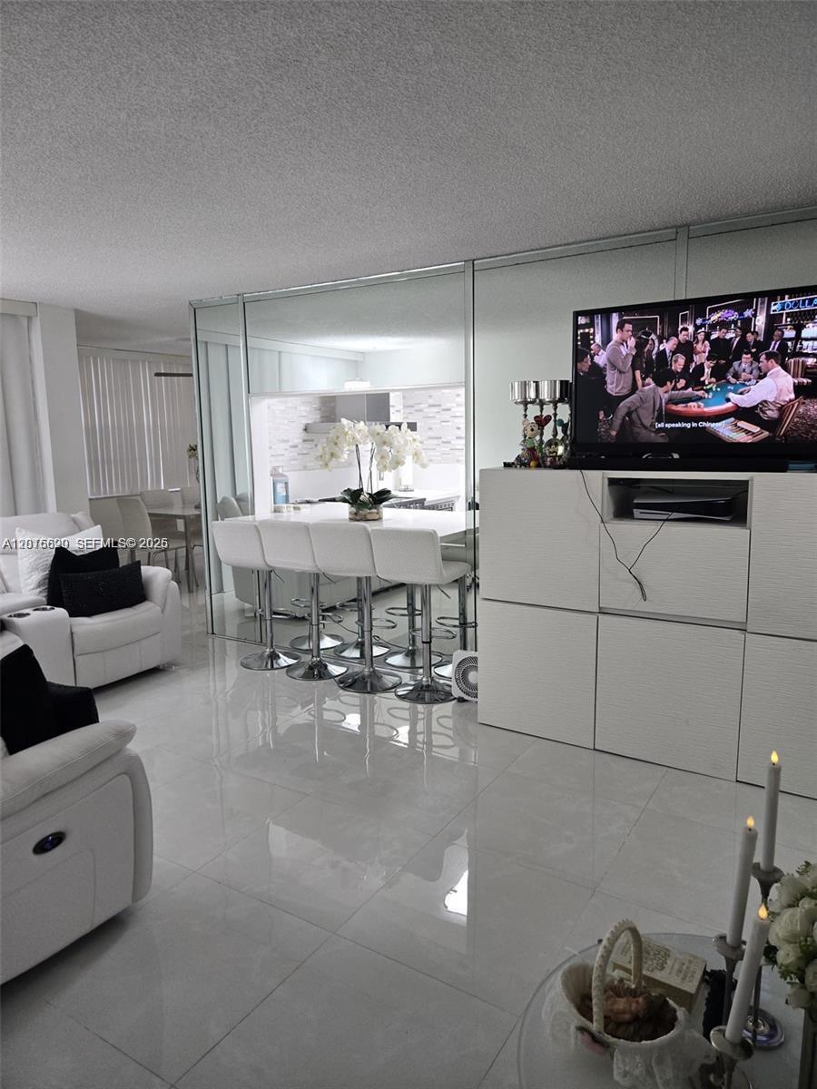 9410 Live Oak Pl # 103, Davie FL 33324