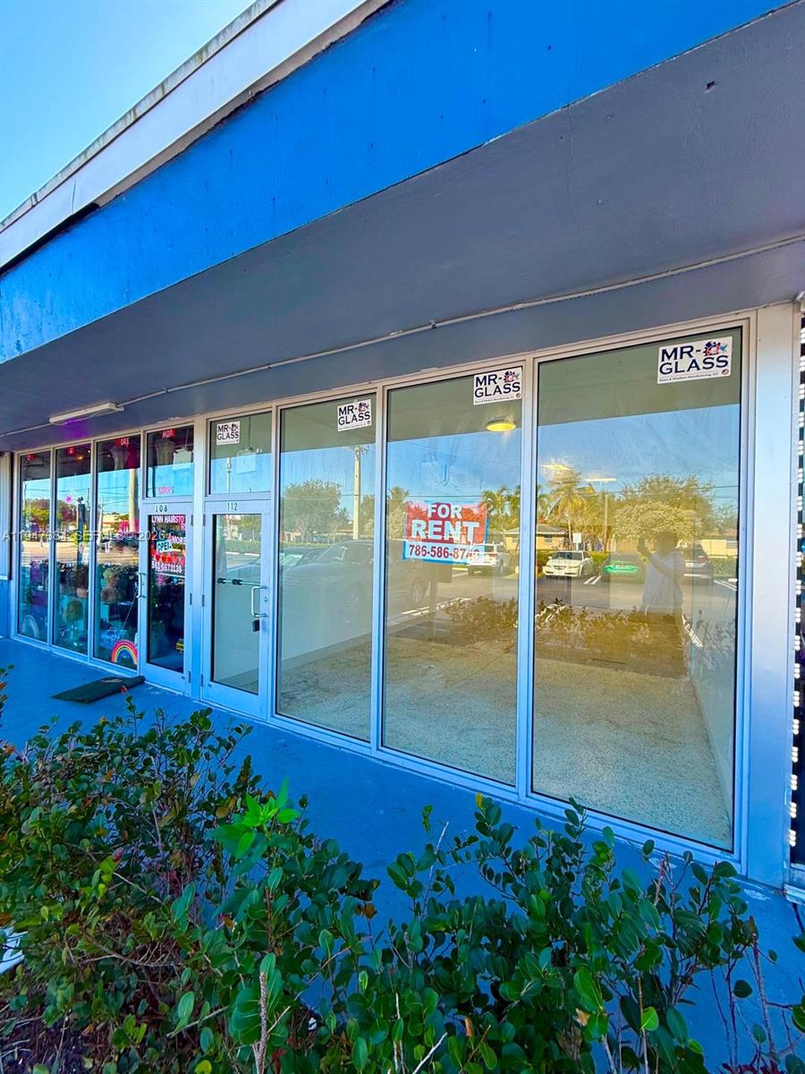 100 SW 15th St, Pompano Beach FL 33060
