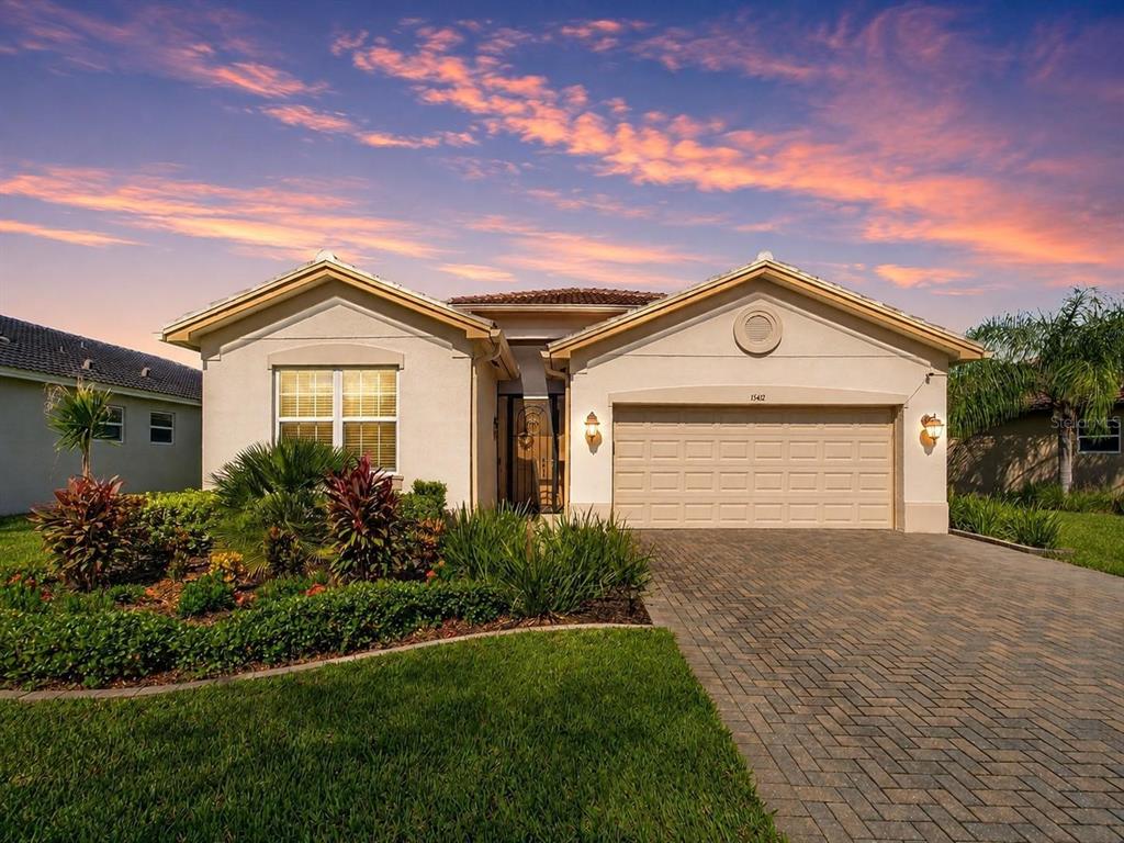 15412 SANTA POLA DRIVE, WIMAUMA, FL — photo 2 of 30