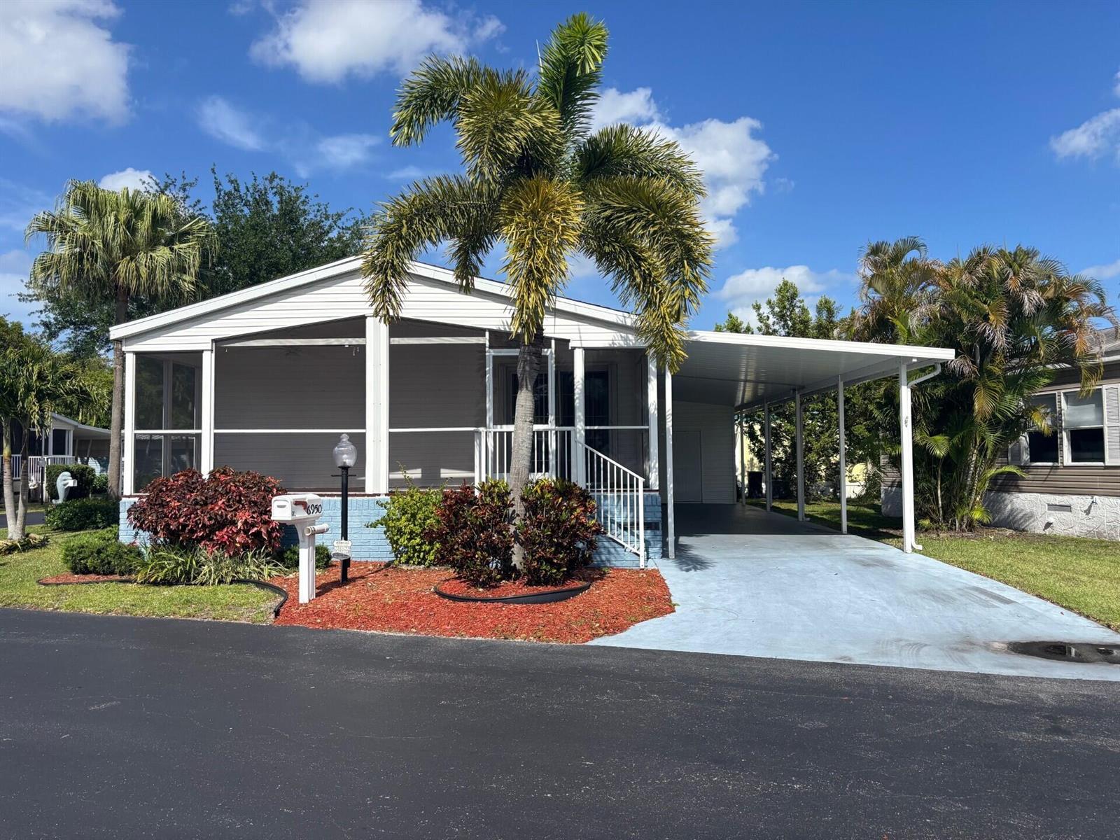 6950 NW 44th Avenue, Coconut Creek FL 33073