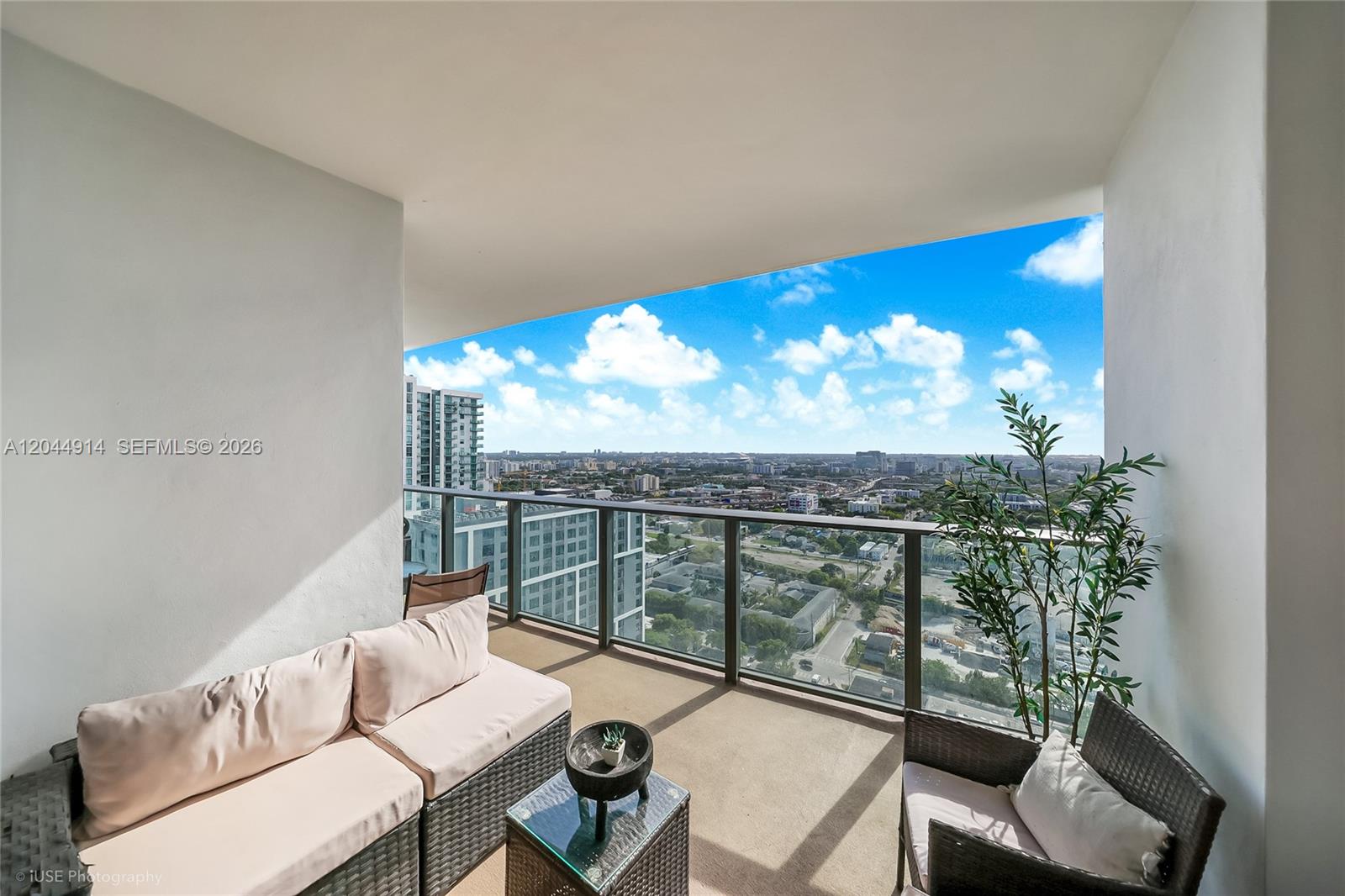 1600 NE 1st Ave # 2814, Miami FL 33132