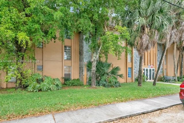 1280 W 54th St # 313B, Hialeah FL 33012
