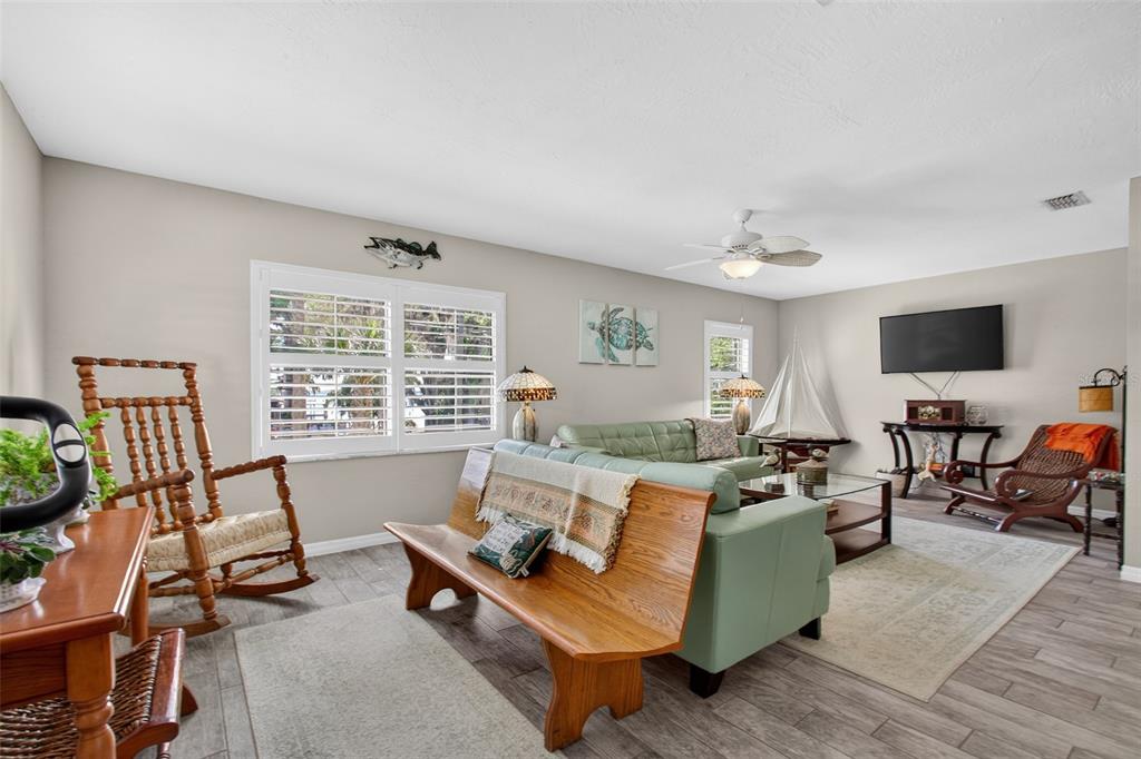 105 CENTRAL AVENUE, CRESCENT CITY, FL — photo 4 of 30