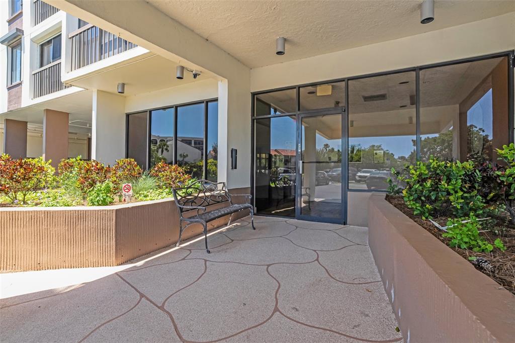 255 DOLPHIN POINT UNIT 501