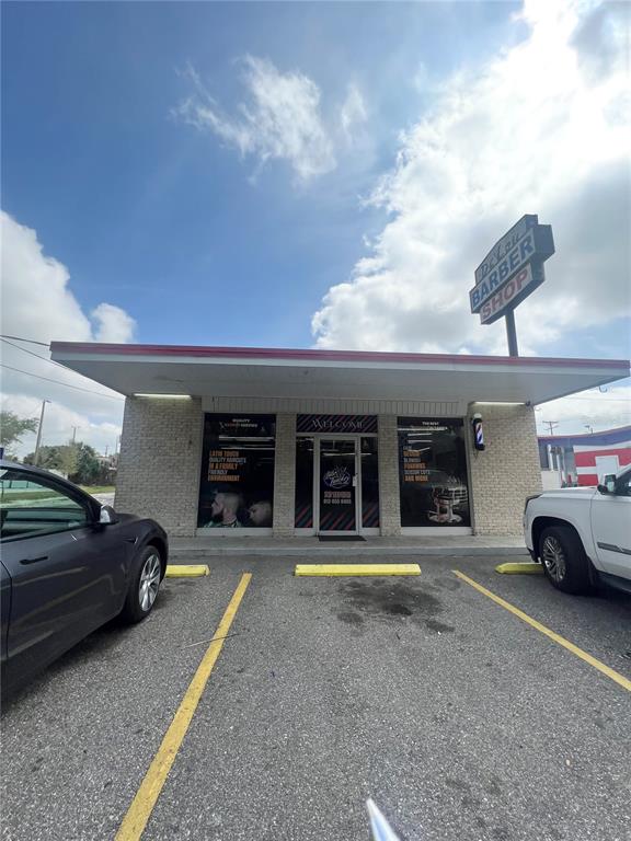 131 W LINEBAUGH AVENUE