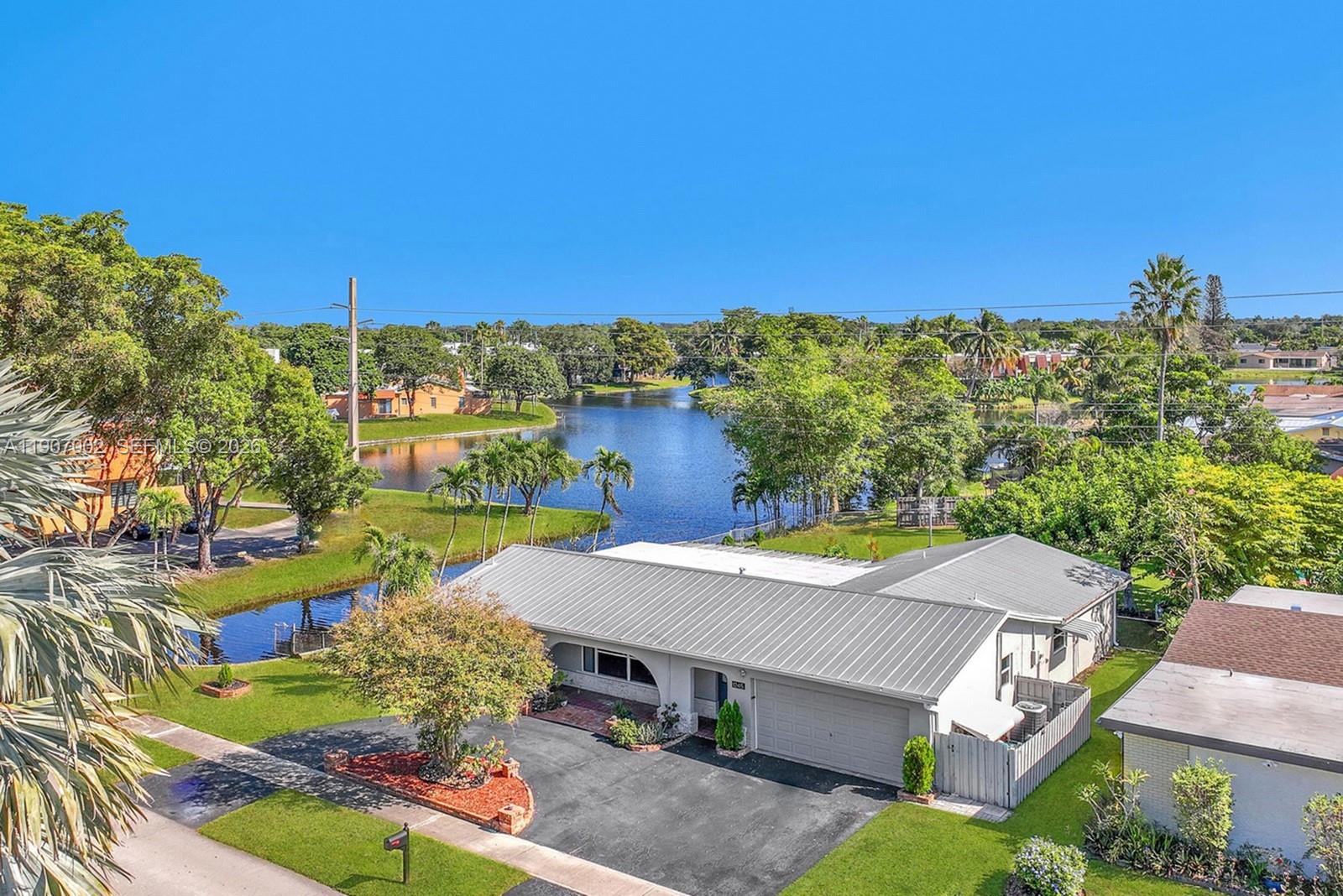 1245 NW 92nd Ave, Pembroke Pines FL 33024