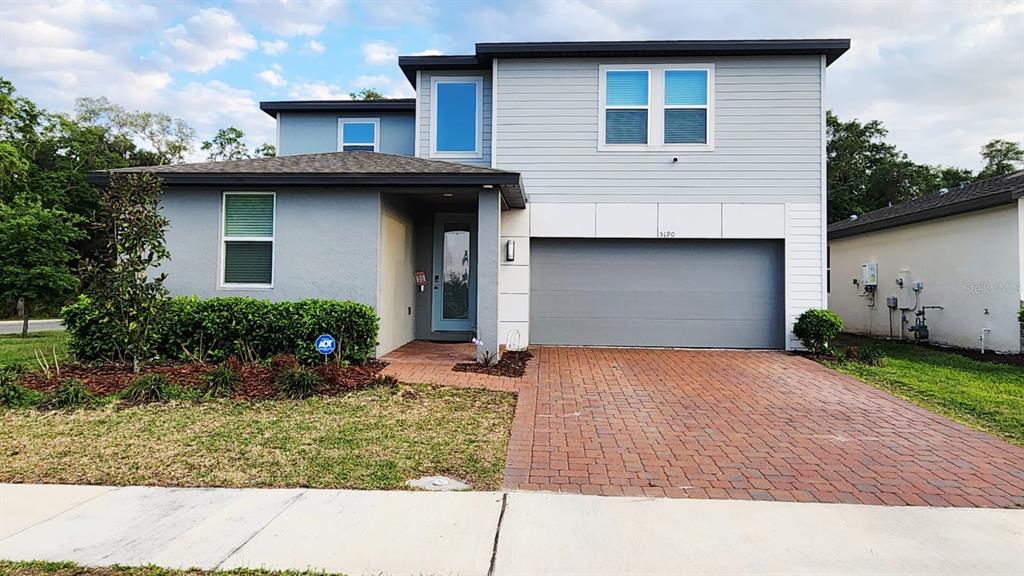 5190 MINNEOLA LANE