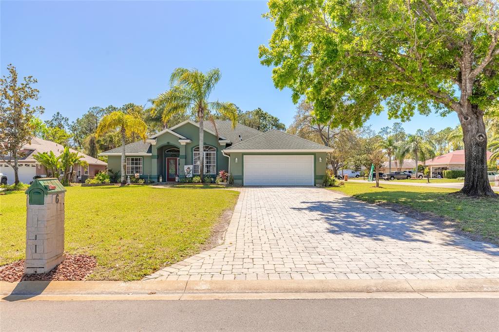 6 GREENVALE DRIVE