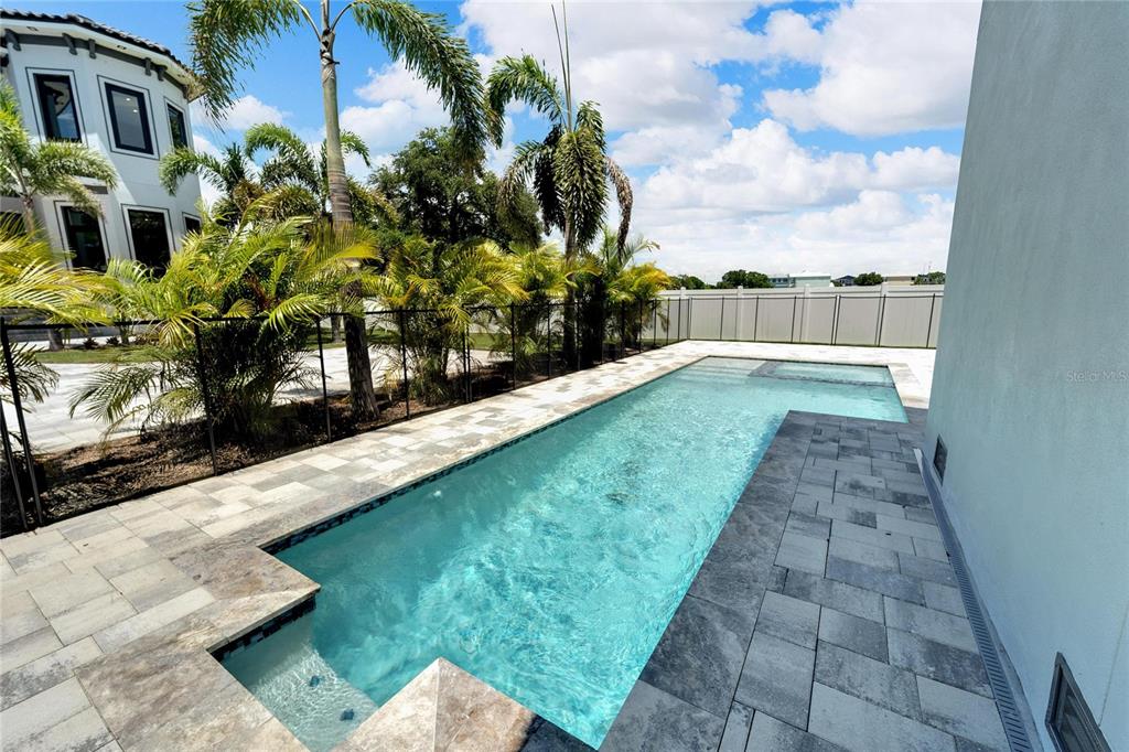 517 TREVISO DRIVE, APOLLO BEACH, FL — photo 4 of 30