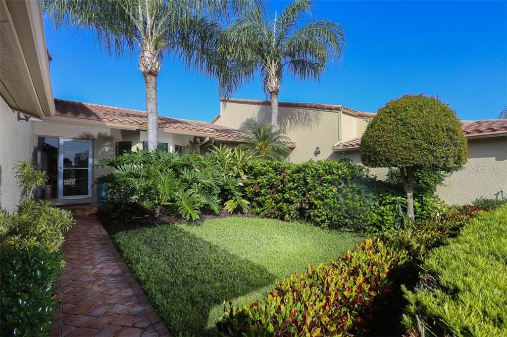 2319 HARBOUR OAKS DRIVE