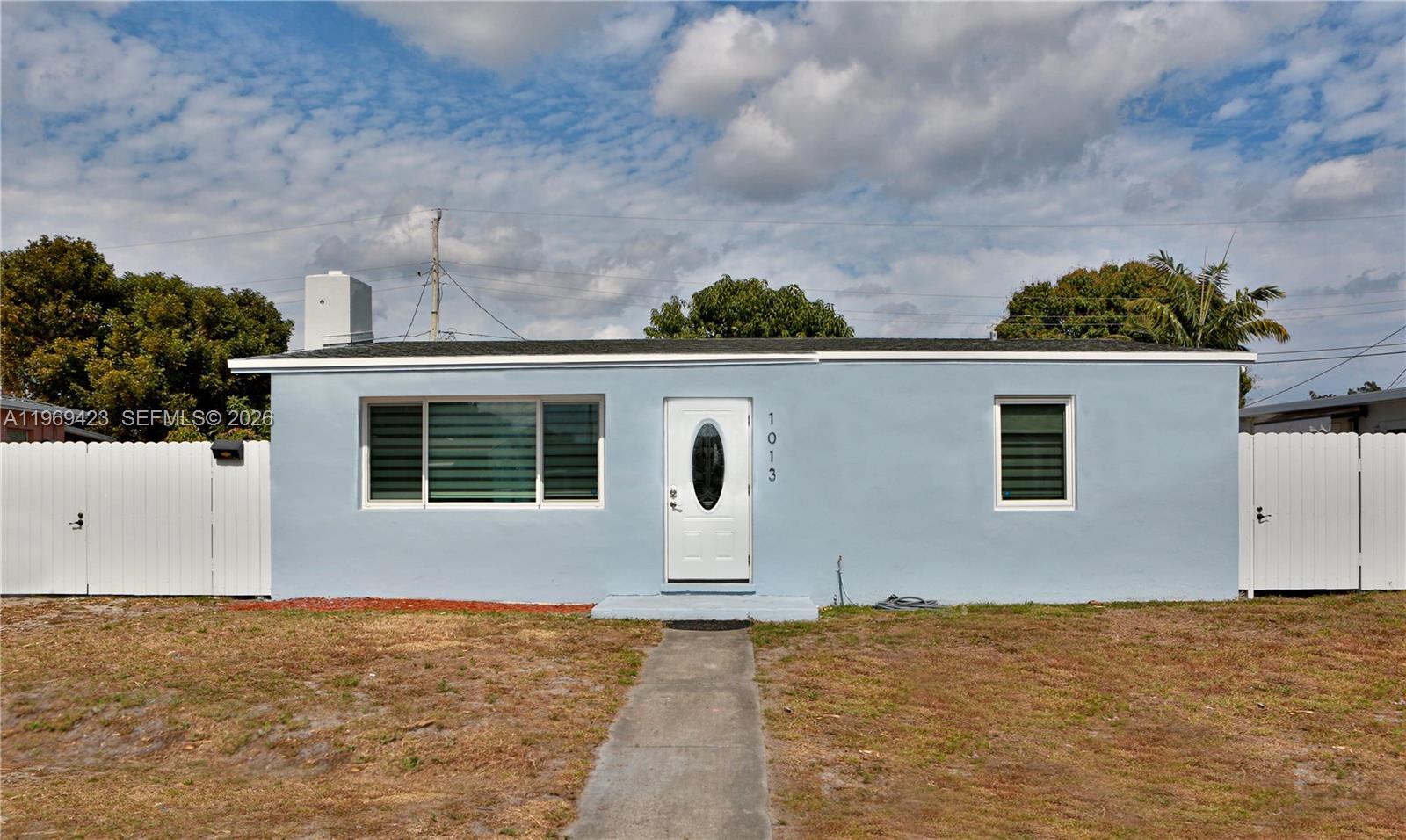 1013 Cherry Rd, West Palm Beach FL 33409