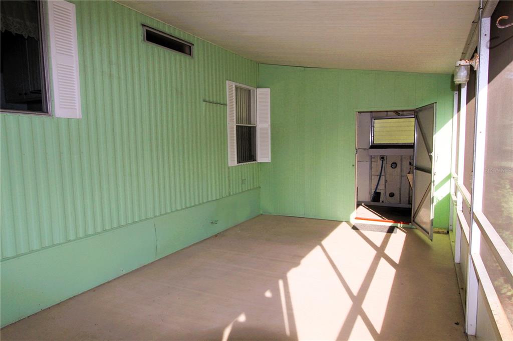 151 APACHE COURT, OAK HILL, FL — photo 3 of 30