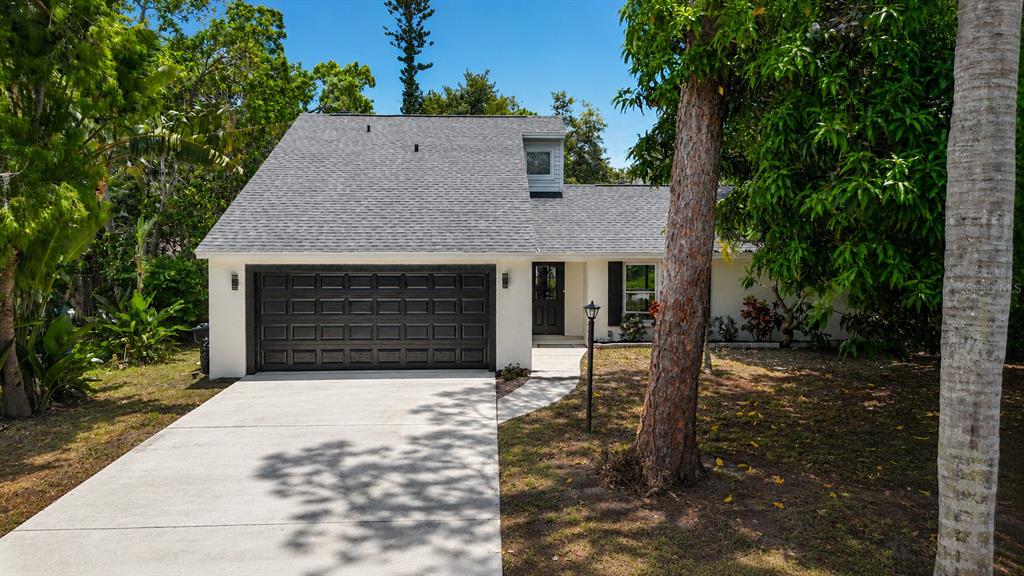 4256 KING RICHARD LANE
