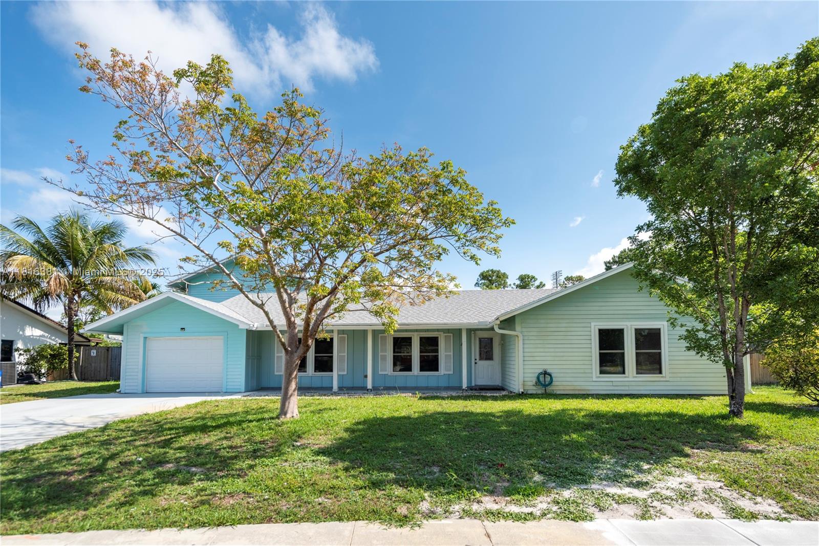 219 Bobwhite Rd, Royal Palm Beach FL 33411