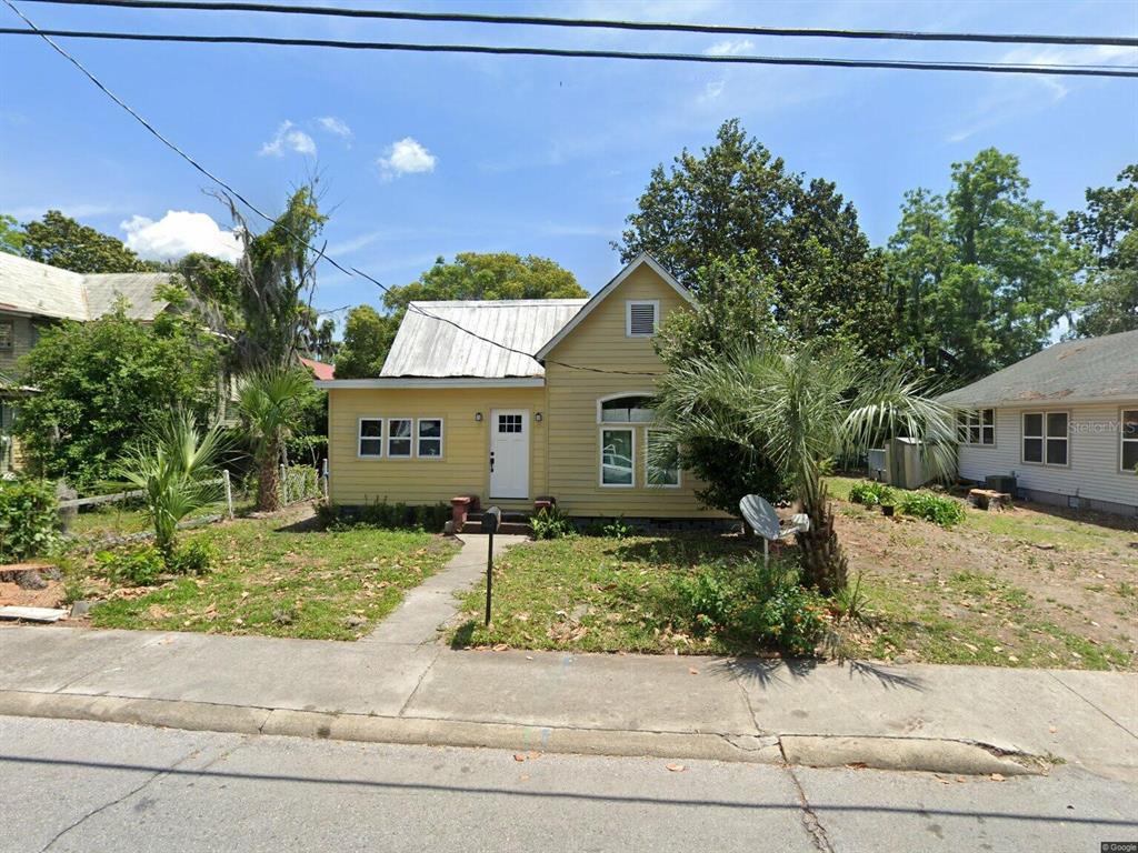 219 SE HERNANDO AVENUE