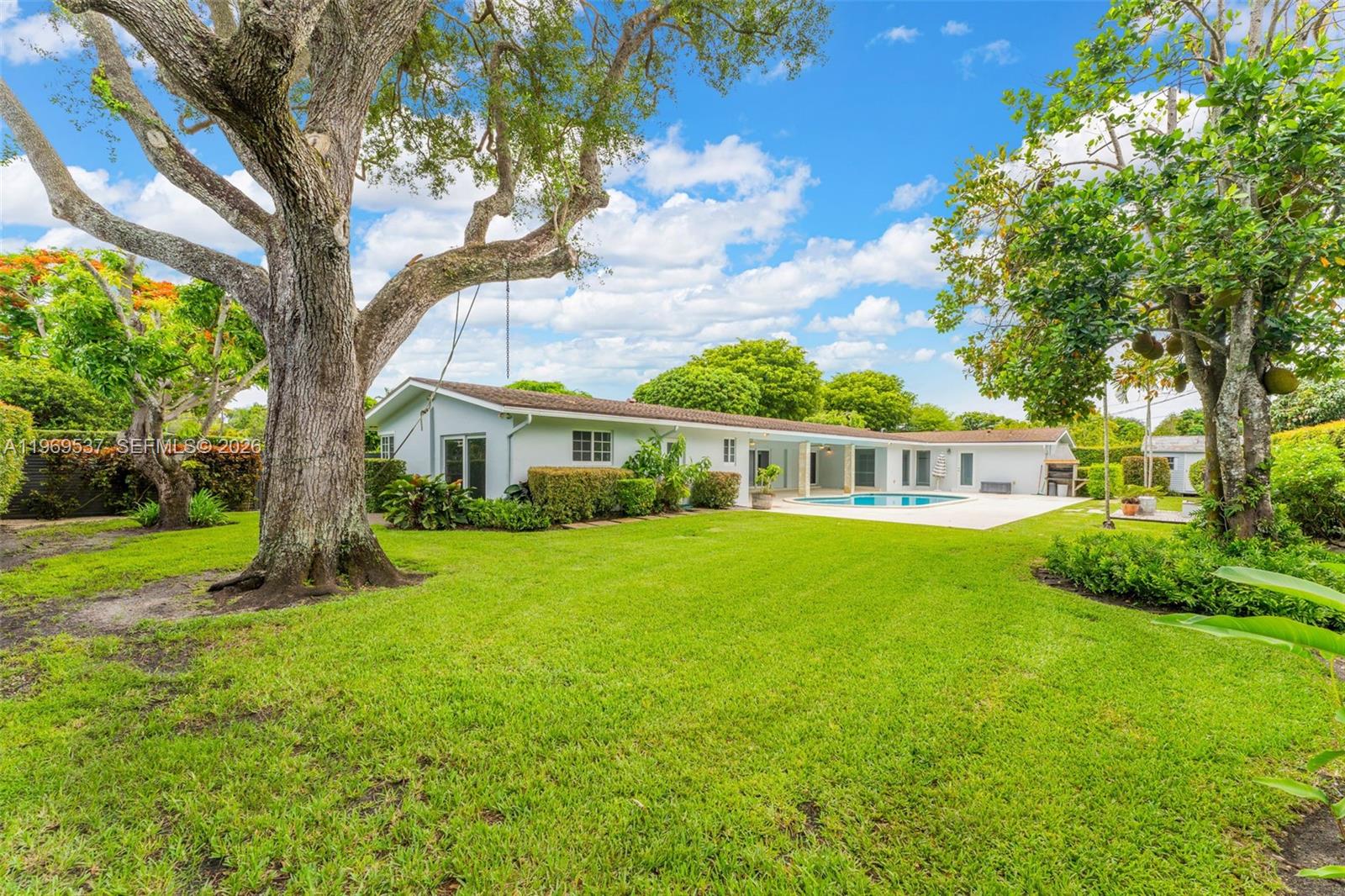7451 SW 133rd St, Pinecrest FL 33156