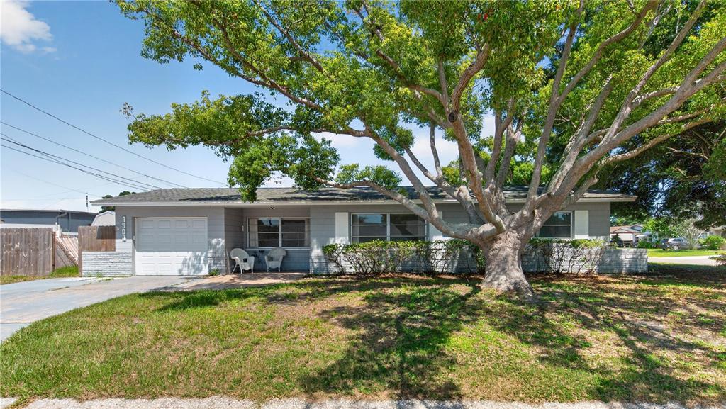 1901 57TH STREET N, ST PETERSBURG, FL — photo 2 of 30