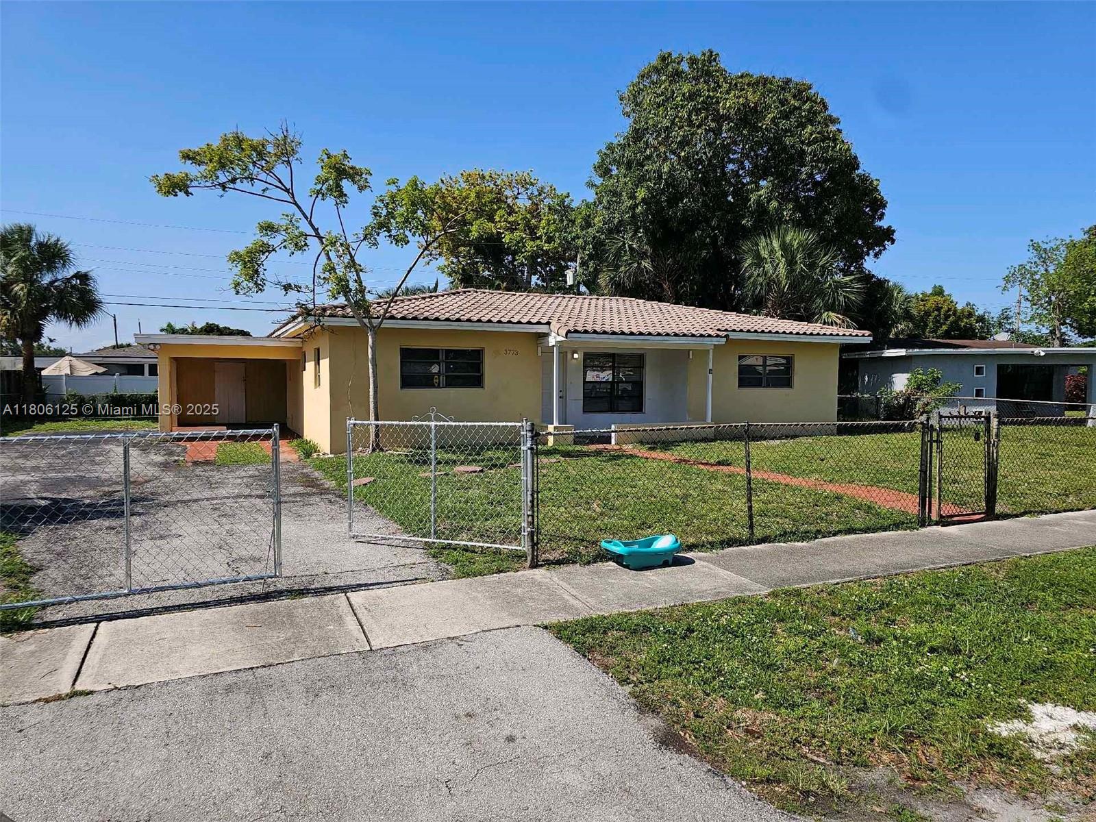 3773 NW 1st Ct, Lauderhill FL 33311